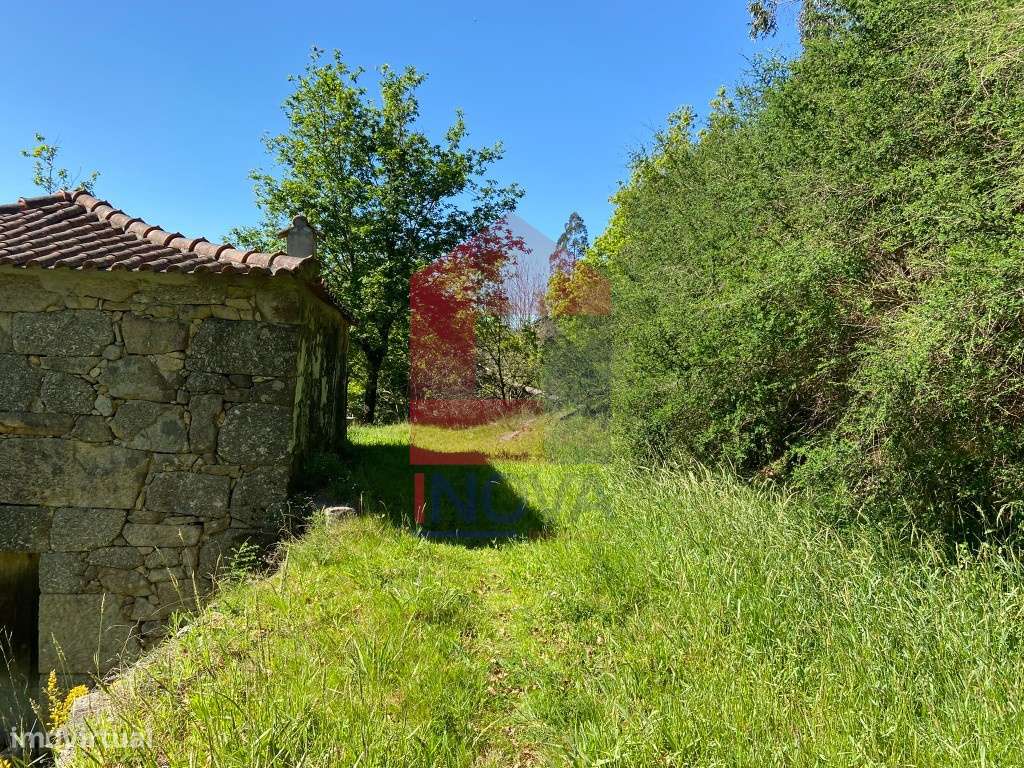 Moradia em pedra, Covas - Grande imagem: 2/37