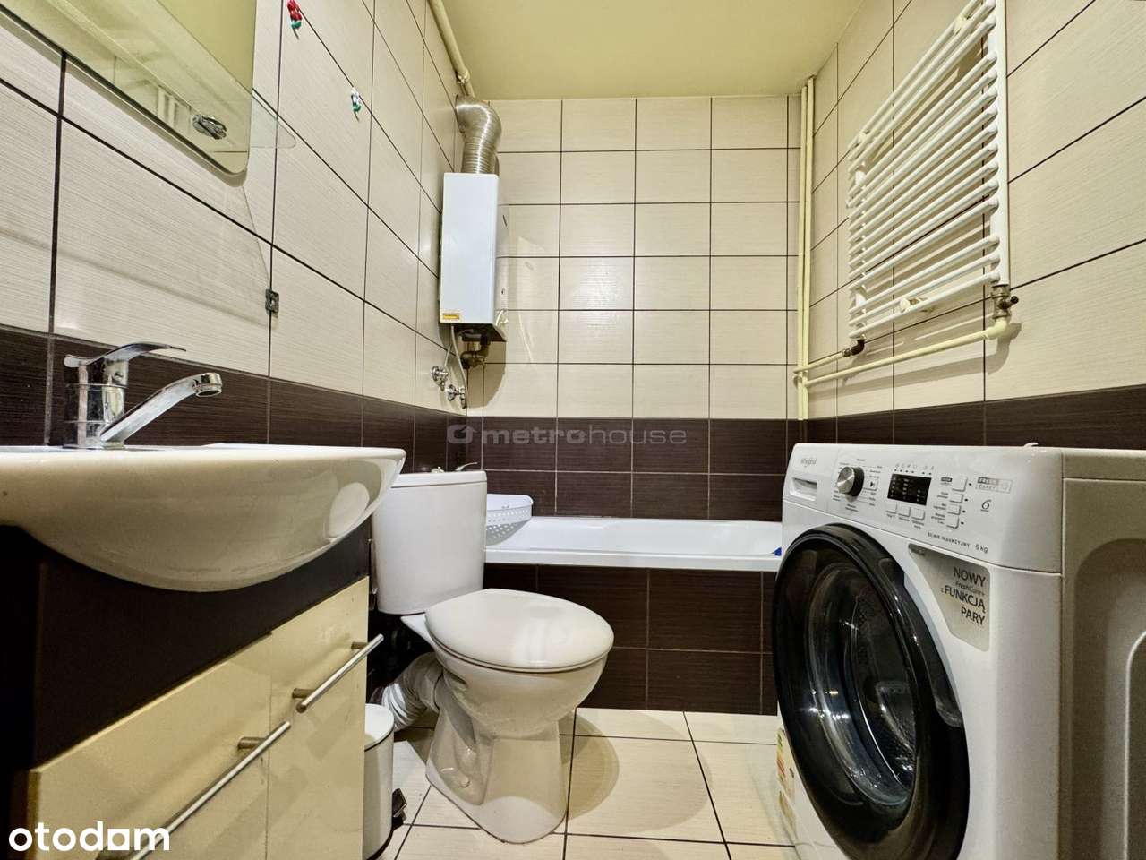 Kawalerka z potencjałem - świetna lokalizacja!-2