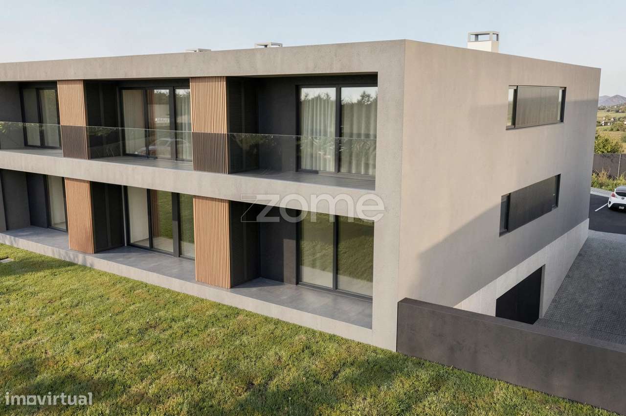 Terreno Urbano com Projeto para 6 Apartamentos-18