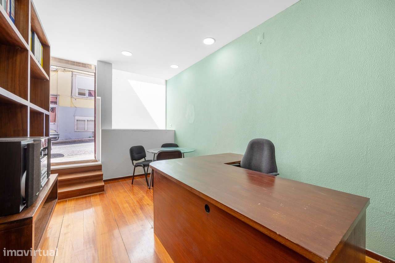 Loja no Bairro dos Atores | Areeiro, Lisboa-1