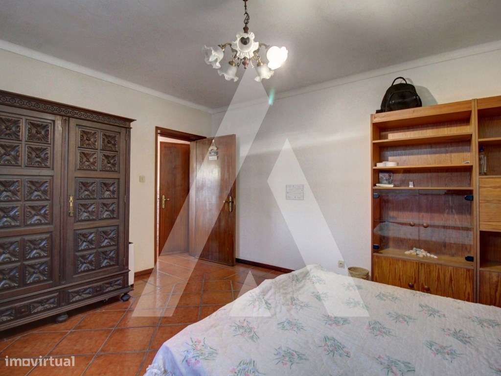 Moradia T6, Isolada, na zona de Oiã-25