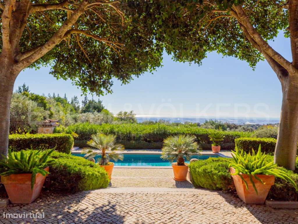 Vila Elegante com Vista Mar entre Estoi e Santa Bárbara Nexe-0