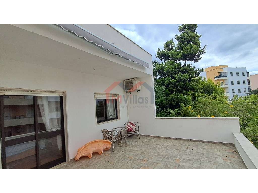 Moradia V3 com garagem no centro - Loulé-15