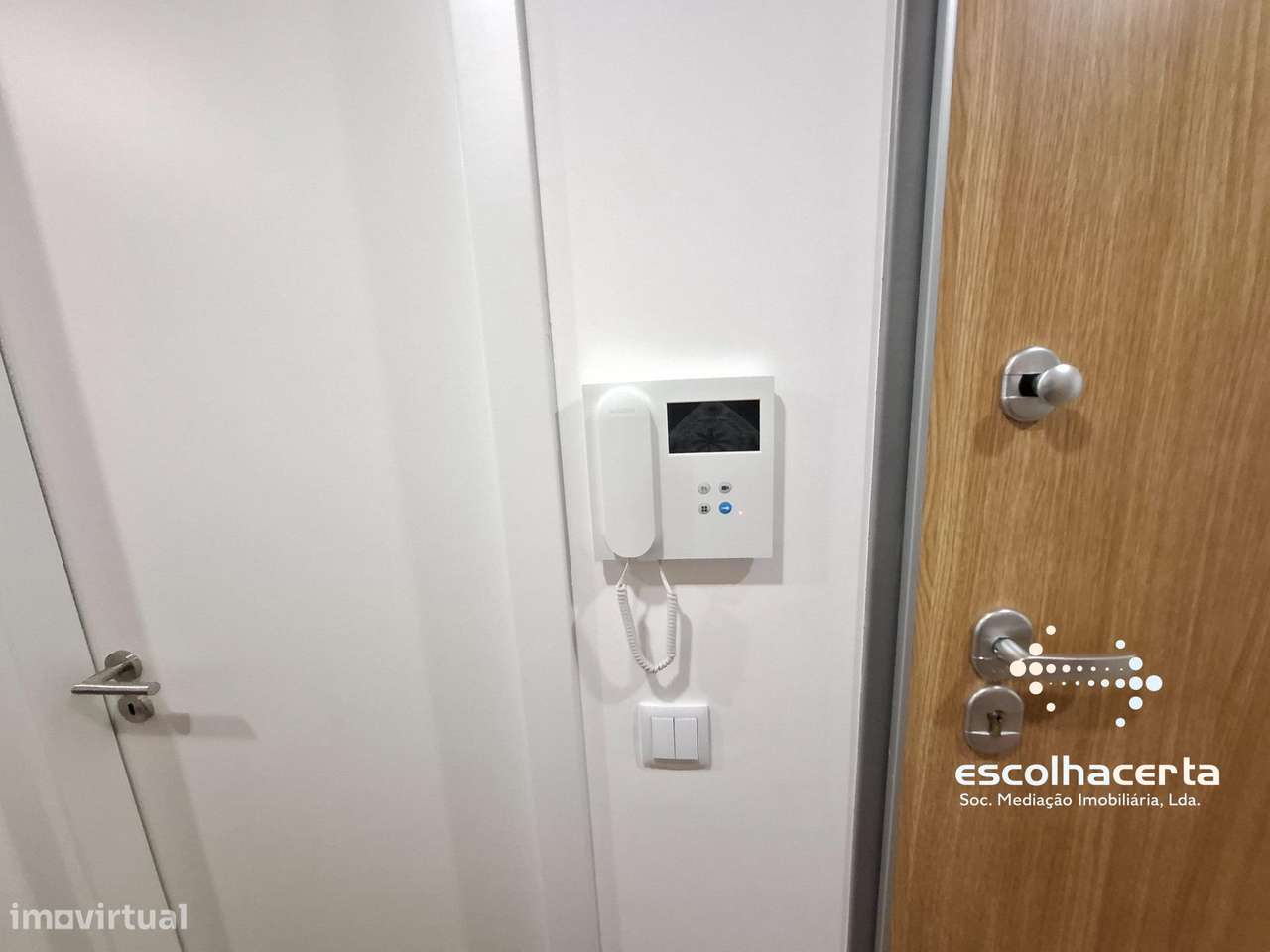 Apartamento T2 com Terraço Baixa de Setúbal-7