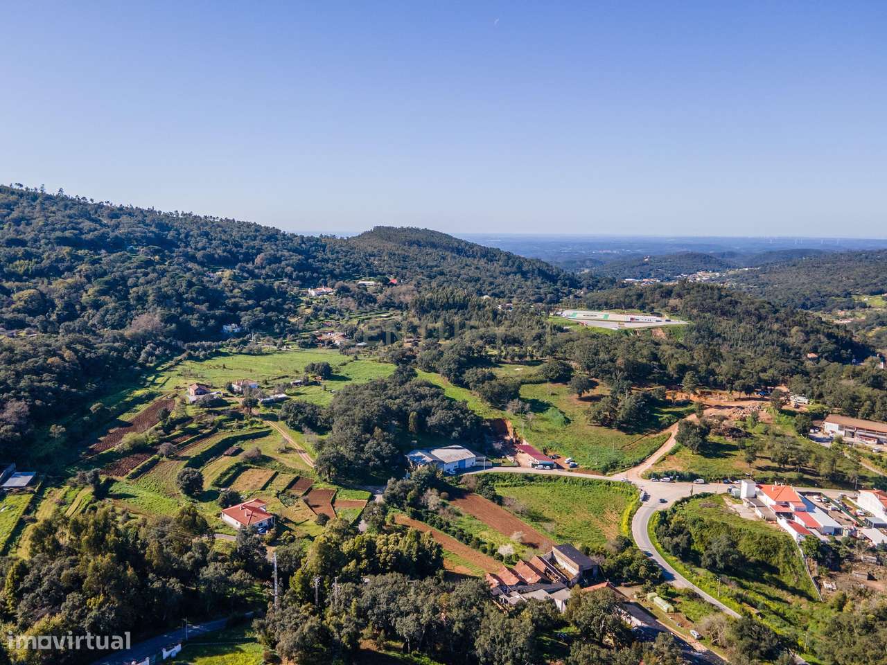 Armazém com Excelente Localização em Monchique – Oportunidade de Inve - Grande imagem: 5/14