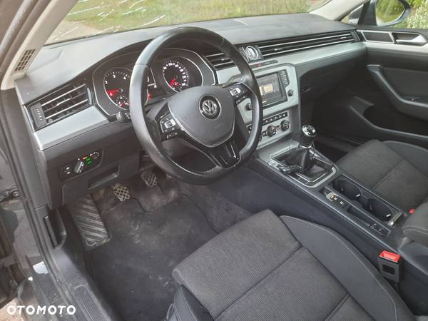 Volkswagen Passat 2.0 TDI BMT Comfortline - 10