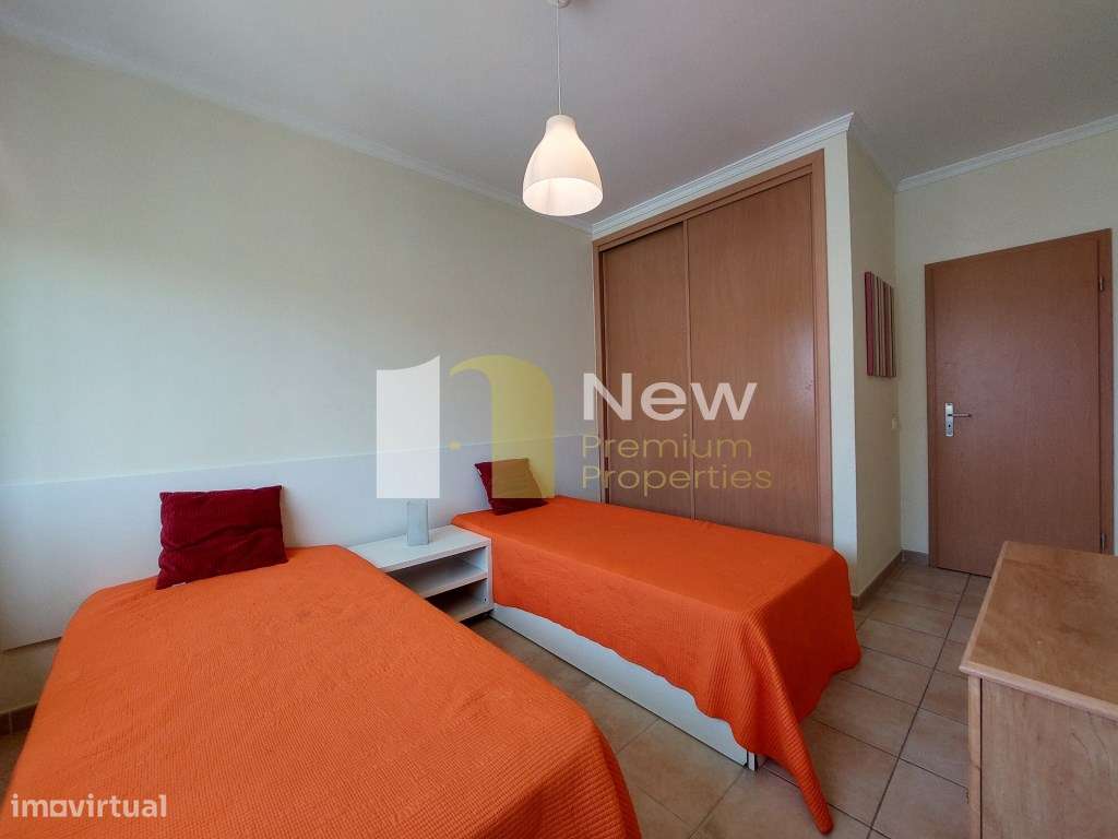 Apartamento T2 com Piscina em Armação de Pêra.-5