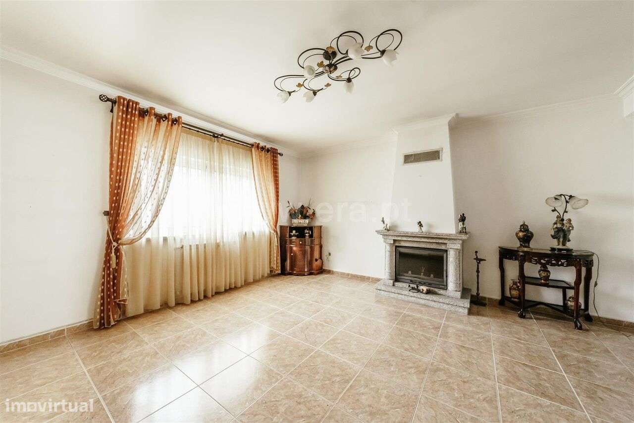 Moradia em Banda T4 / Covilhã, Tortosendo - Grande imagem: 4/19