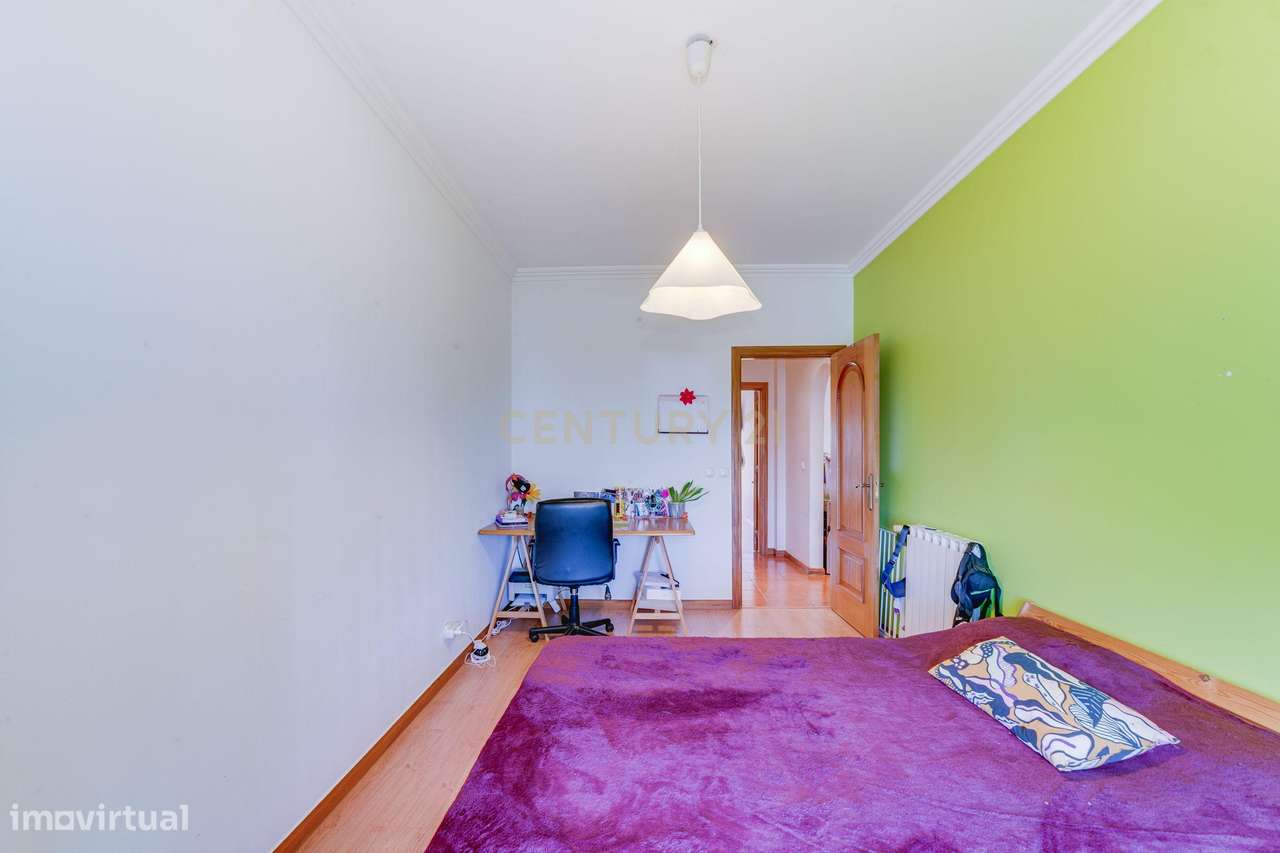 Espaçosa Moradia T3 em Quinta do Anjo, Palmela-14