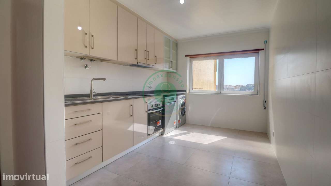 Apartamento T3 Remodelado - Grande imagem: 4/24