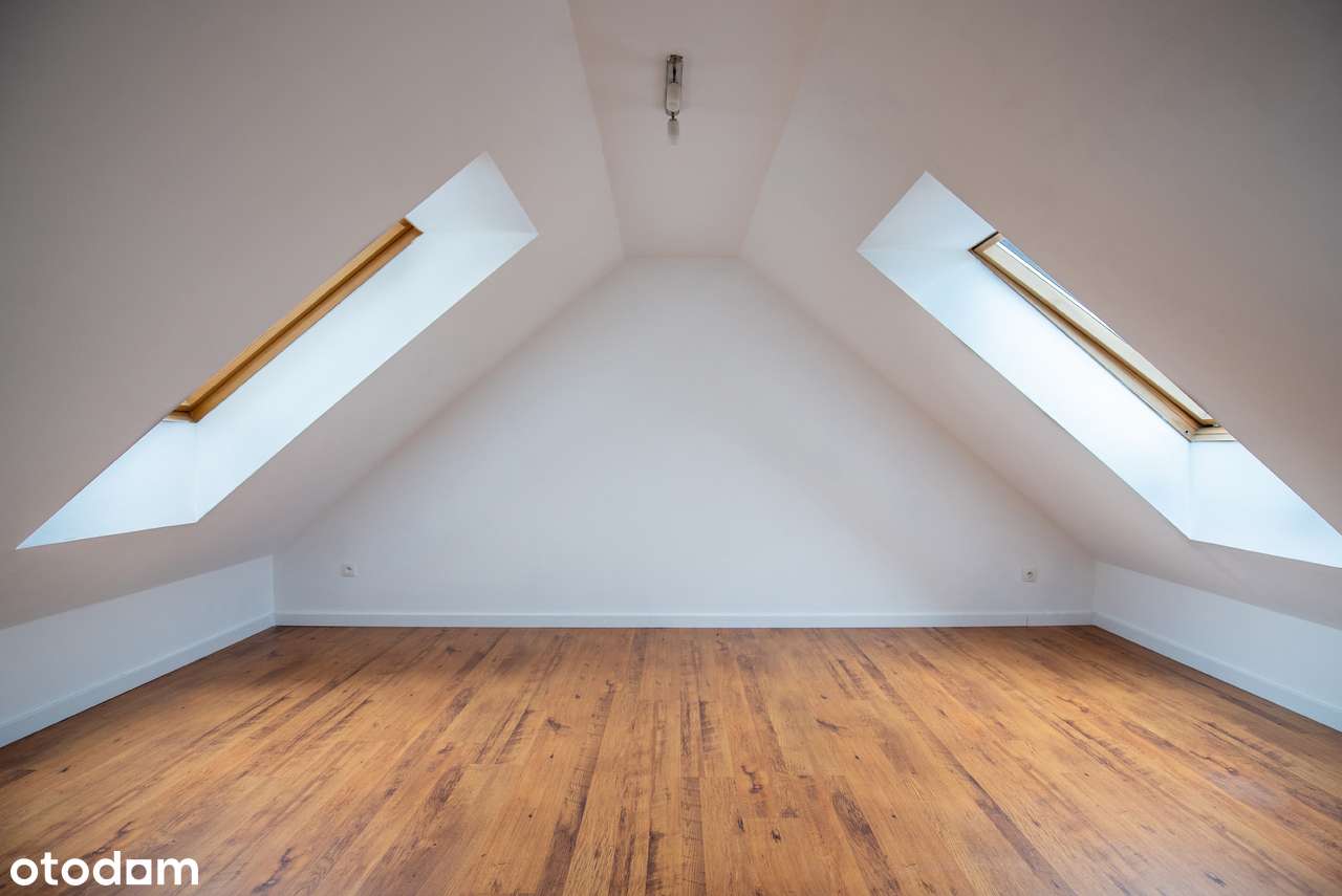 6 pokoi/duża działka/basen/meble/oddzielne pom po salonie fryzjerskim/-15