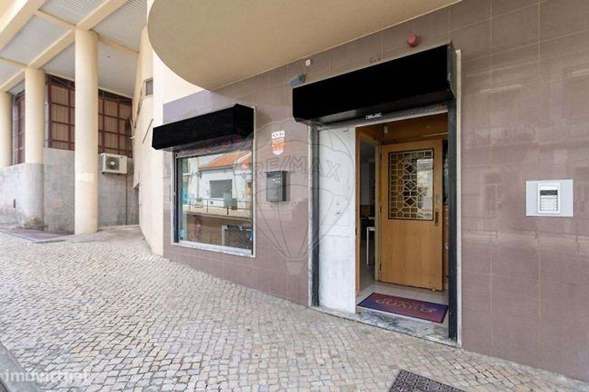 Loja  para arrendamento - Grande imagem: 2/7