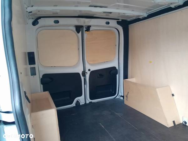 Renault TRAFIC - 17