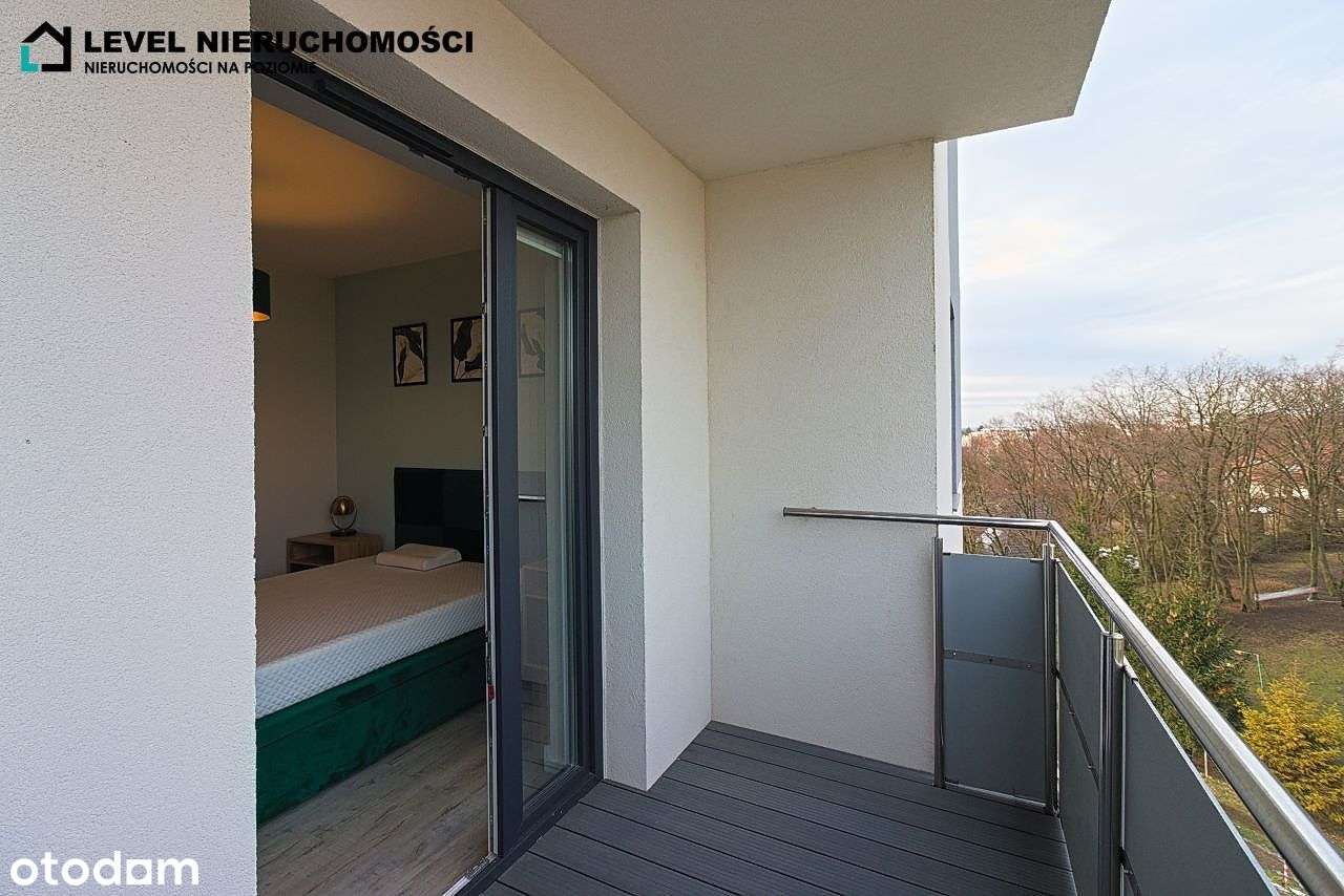 Mieszkanie czteropokojowe z tarasem-10