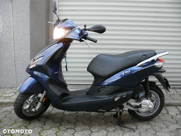 Piaggio FLY - 2