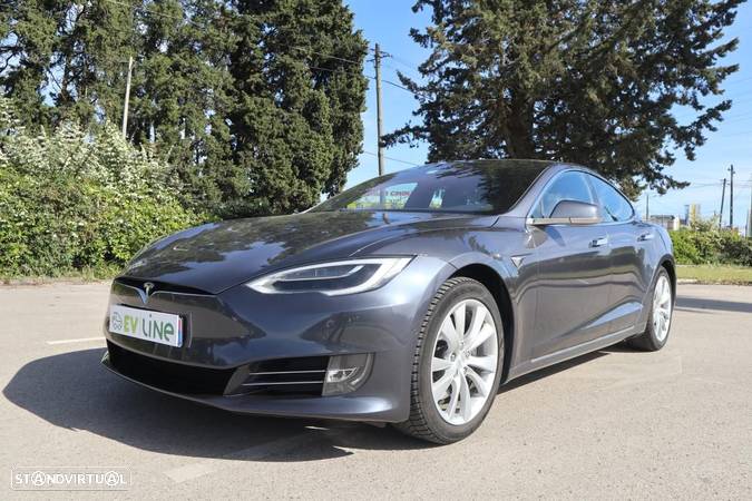 Tesla Model S 90D - 15