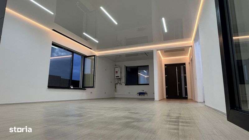 Vand Casa pe parter la cheie, Mioveni zona A-uri - Imagine principală: 5/7