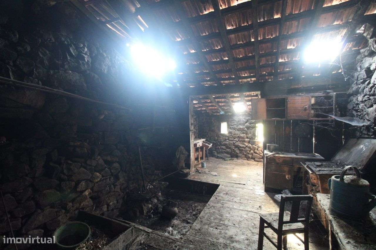 Moradia para Reconstrução - Póvoa de Calde - Viseu-11