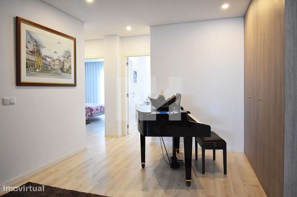 Apartamento T3 | 1ª Linha de Mar | Árvore-16