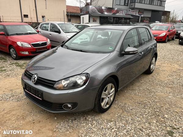 Volkswagen Golf 1.6 Highline - 1