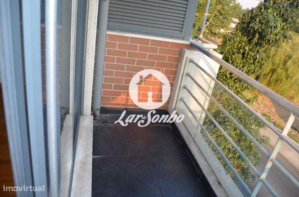 Excelente apartamento T2 no centro da Maia-15