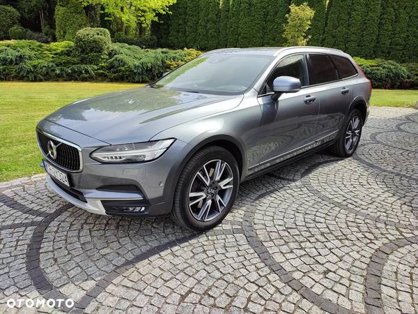 Volvo V90 D5 SCR AWD Momentum Pro - 25