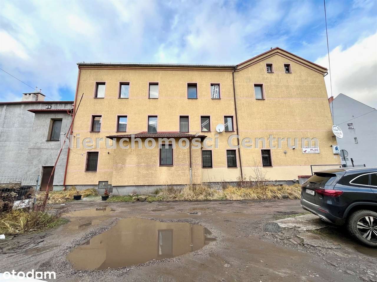 Duże mieszkanie w zabytkowej kamienicy w sercu miasta-14