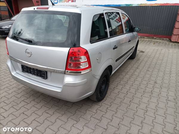 Opel Zafira 1.6 Cosmo - 3