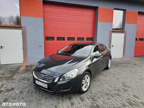 Volvo S60 D2 - 14