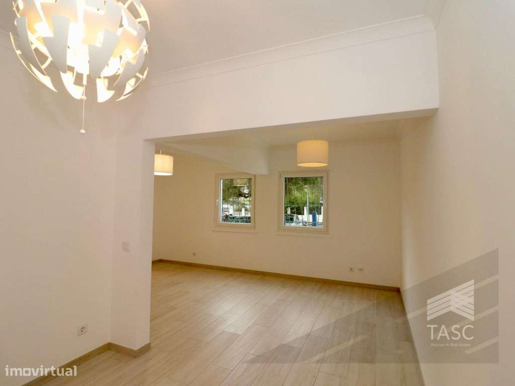 Moradia V4 nos Olivais - Grande imagem: 2/44