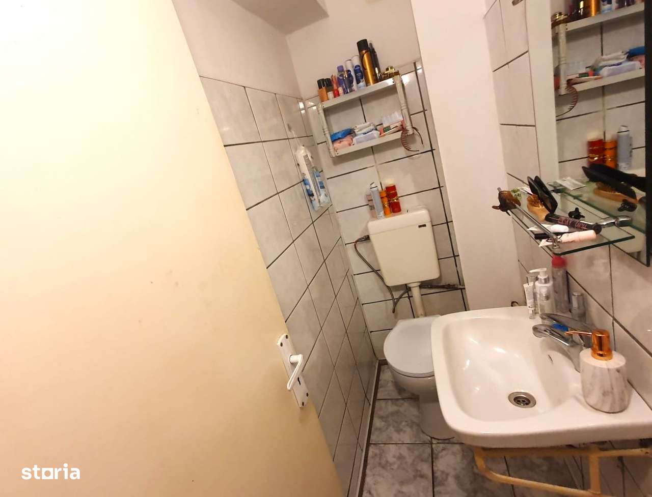 Apartament spațios cu 3 camere și 2 băi – zona Ciucaș / Astra-17