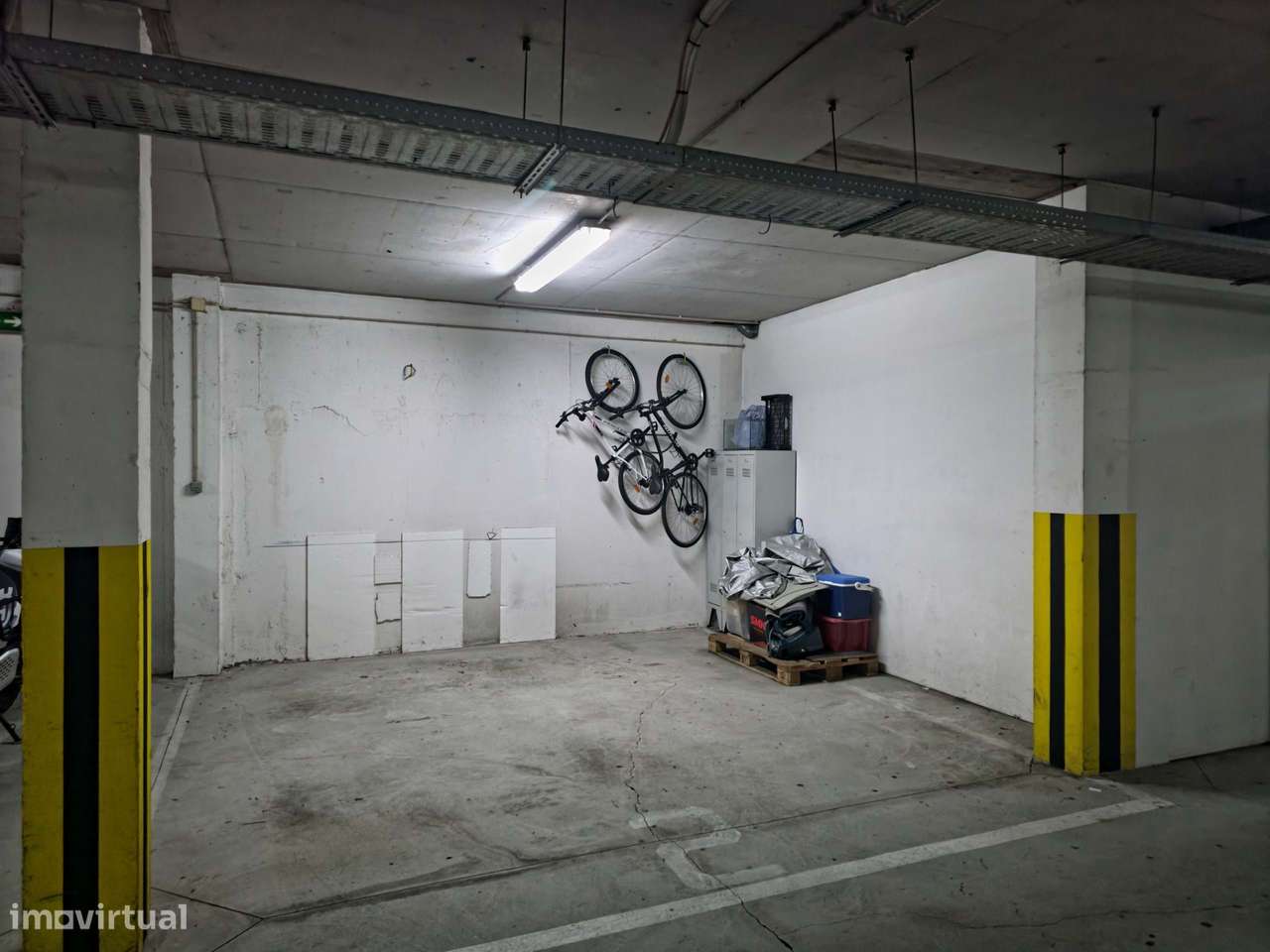 Apartamento fabuloso, familiar, T3, 2WC, Estacionamento privado. Ponta-11