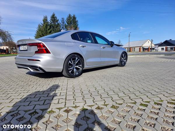 Volvo S60 B4 B R-Design - 10