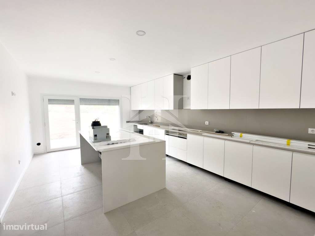 Moradias Isoladas T4 em Leiria em Condomínio Fechado - Grande imagem: 4/44