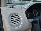 Nissan Pathfinder - 9