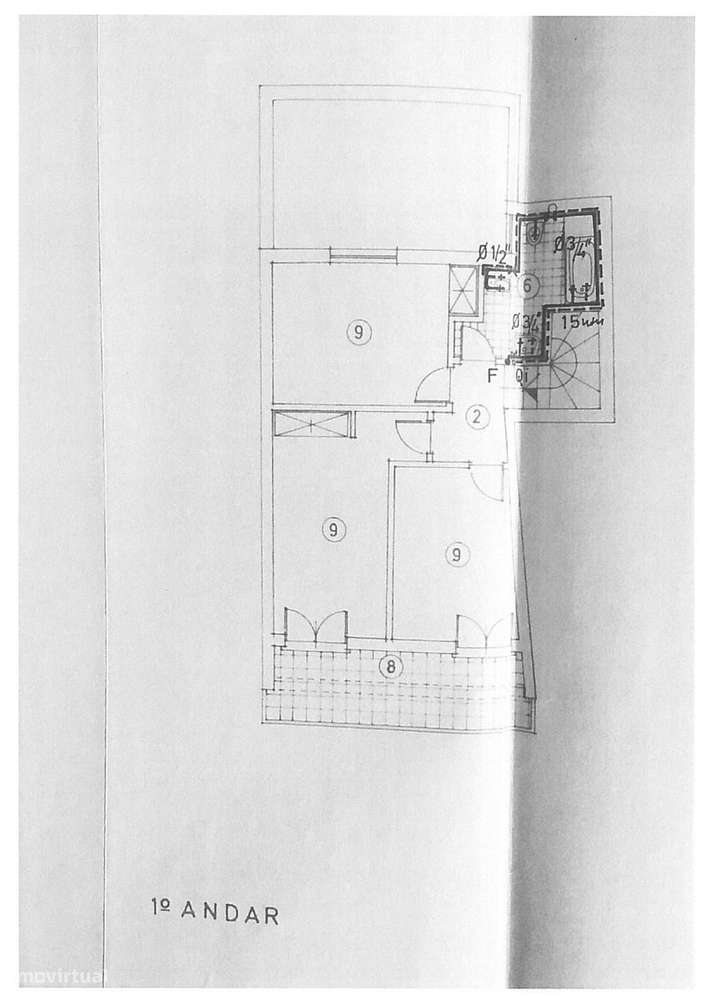 CHARMOSA CASA GEMINADA DE 3 QUARTOS E 2 c.BANHO NO CENTRO DA VILA DE B-25