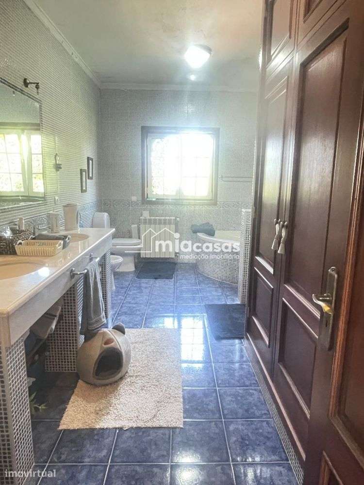 MORADIA T4+1 ISOLADA - OIÃ-39