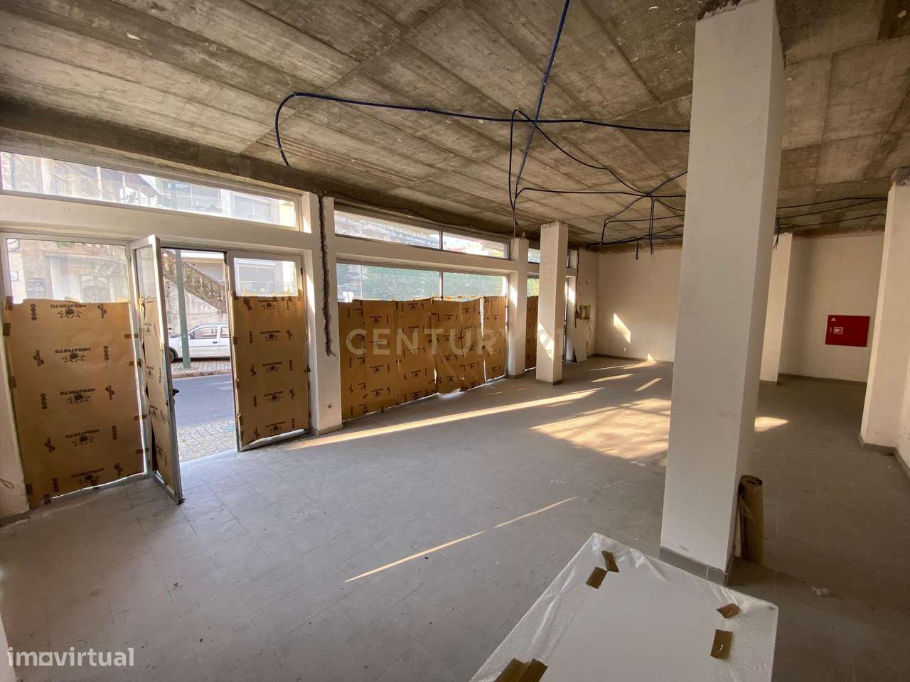 Espaço Comercial à venda no Fundão - Grande imagem: 4/10