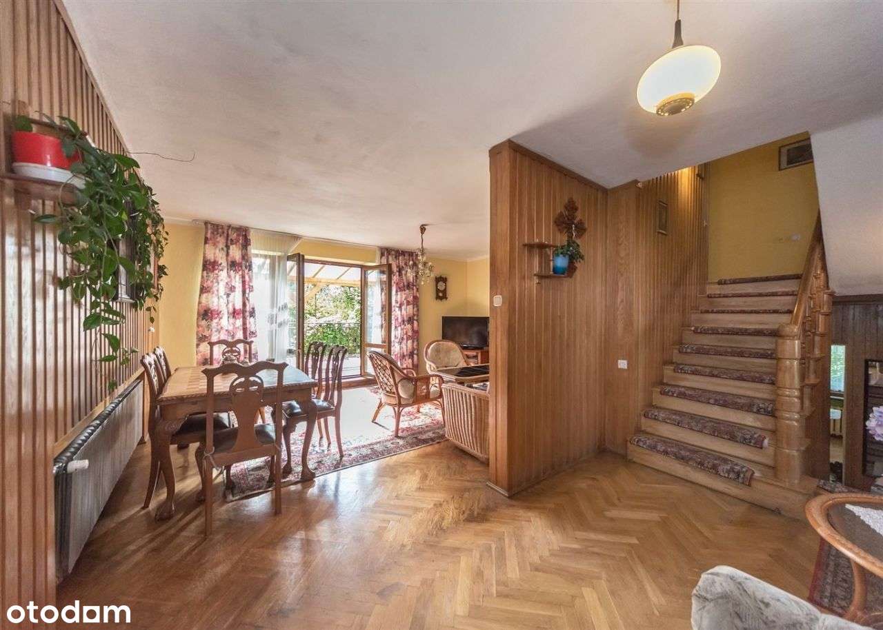 Klimatyczny dom w Błoniach-10