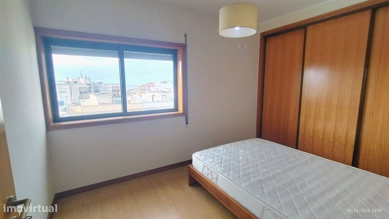 T1 - Equipado e mobilado - Terraço privado - Grande imagem: 5/8