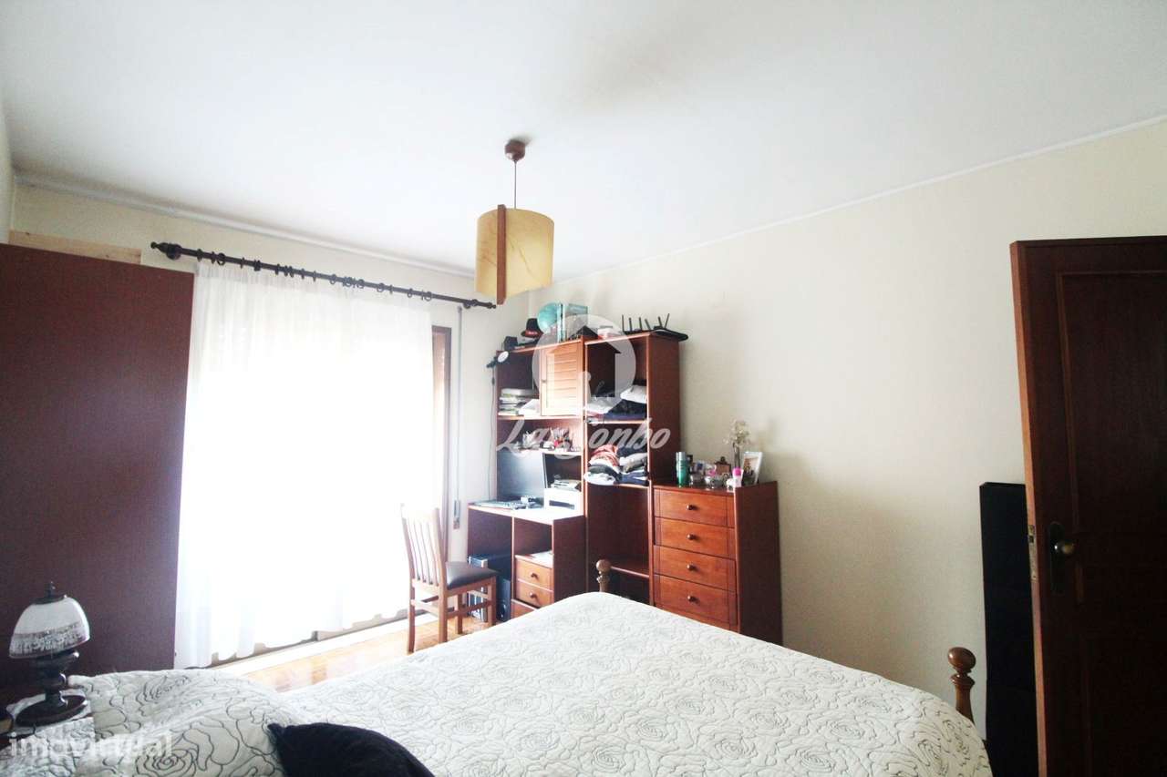 Apartamento T2, situado em Valongo-10