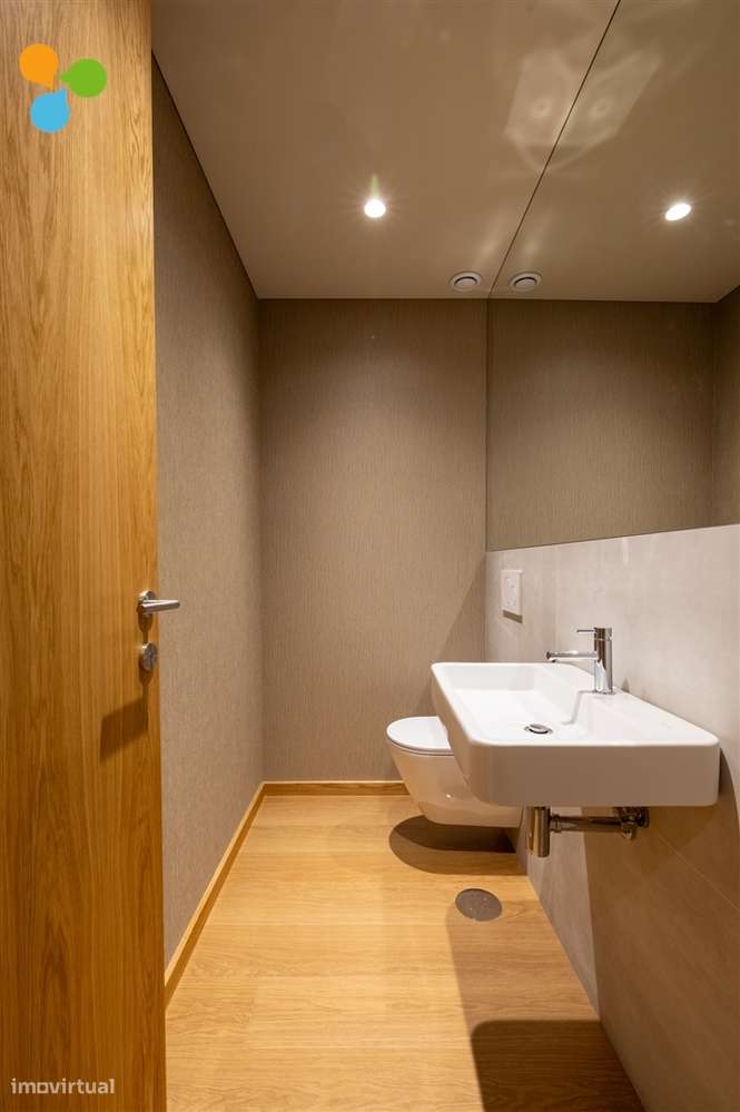 Apartamento T2 novo c/ terraço e 2 lugares de garagem-27