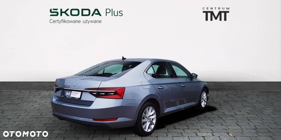 Skoda Superb 2.0 TDI Ambition DSG - 2