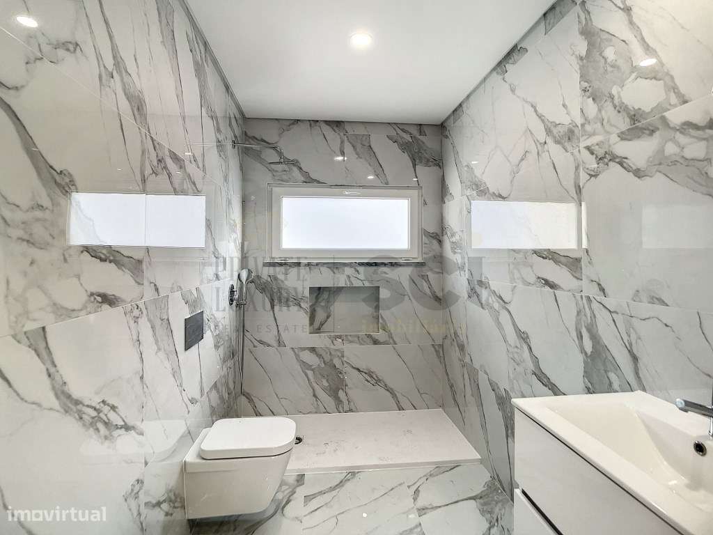 Moradia T3 em Fernão Ferro com Pérgula e Logradouro-23