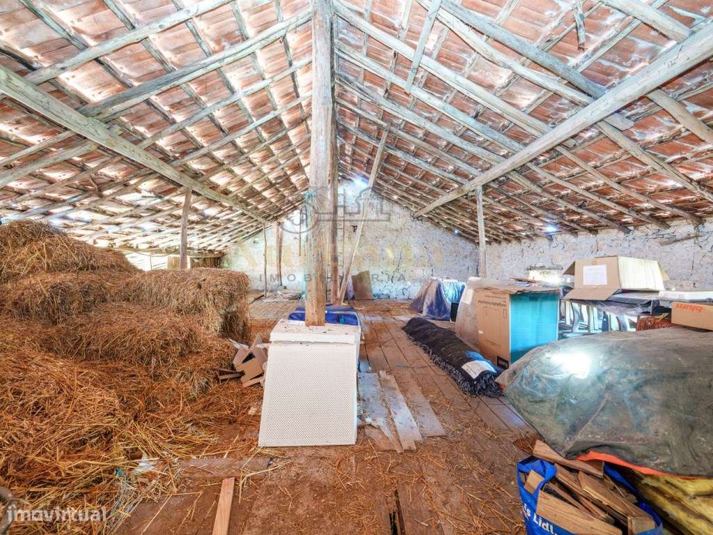 Barracões com 2832m2 de terreno - Zambujal - Atouguia - Grande imagem: 4/12