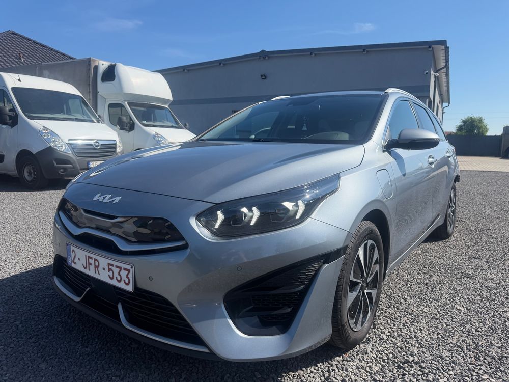 Kia Ceed III 1.6 GDI PHEV Business Line DCT 2022
