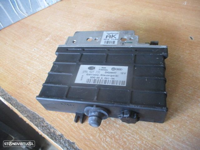 Modulo 096927731 VW GOLF 3 1993 1.8I   0P   Caixa De Velocidades Automática Ecu - 1