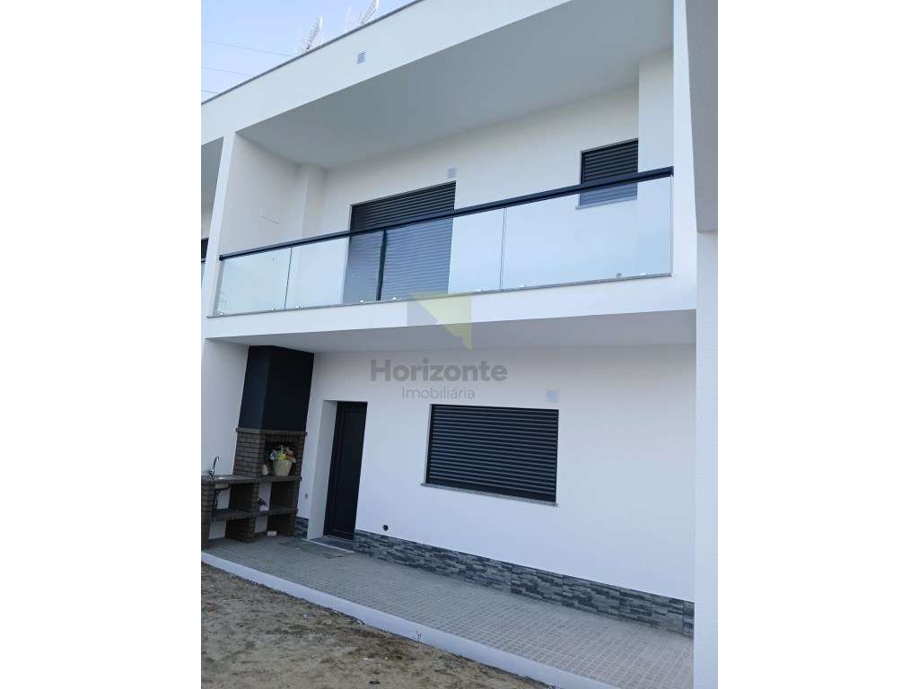 MORADIA T3 em Construção - Fernão Ferro-11