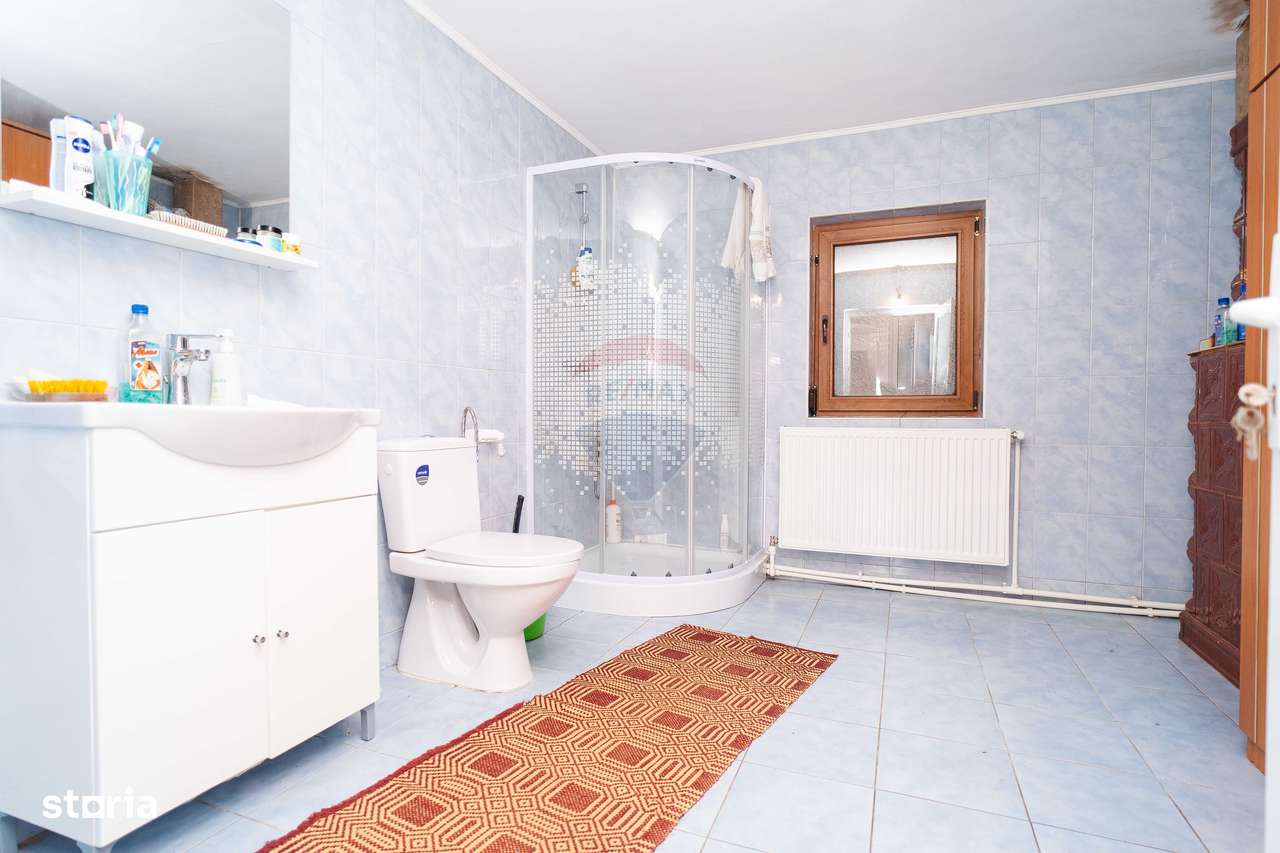 Casă de Vânzare, 3 Camere, 1577mp Teren la E58 - Lețcani, Iași-5