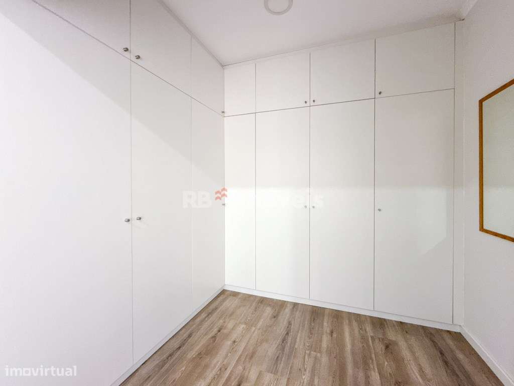 Apartamento T3 Remodelado c/ Varandas - Junto à Estação de Comboios...-14